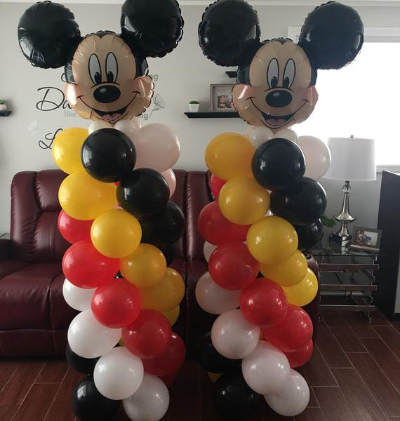 Balloon Column with Large Foil Balloon