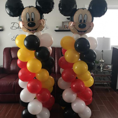 Balloon Column with Large Foil Balloon